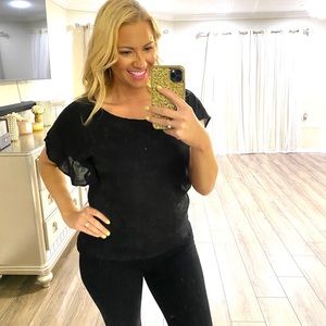 Black‎ Flowy Top 🖤